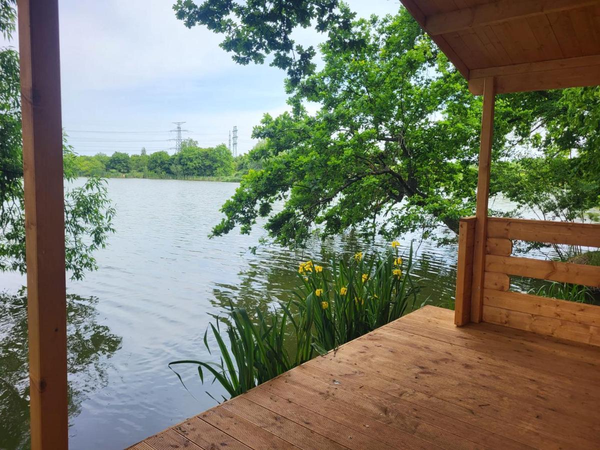 Campo de lujo šeberák - V Chatičkách A V Luxusních Stanech